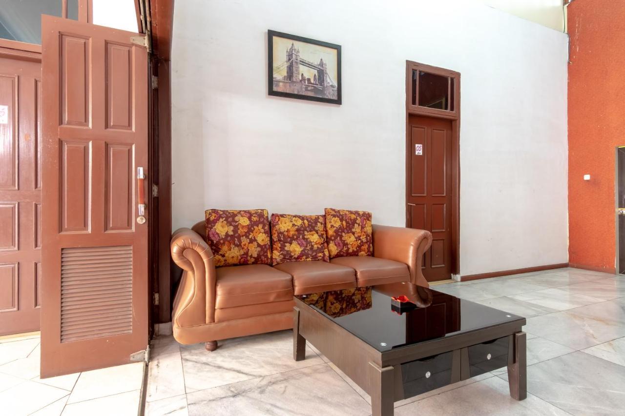 OYO 2777 Sleepover Sei Serayu Medan Bagian luar foto